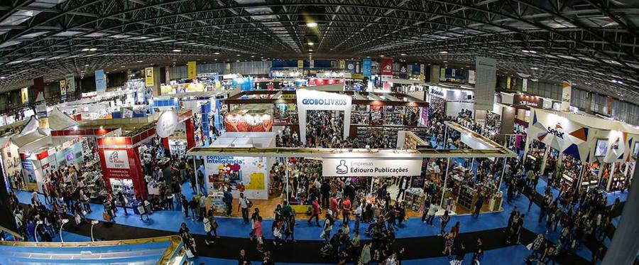 Bienal do Rio 2015 bate recorde de público | © Facebook Bienal do Rio