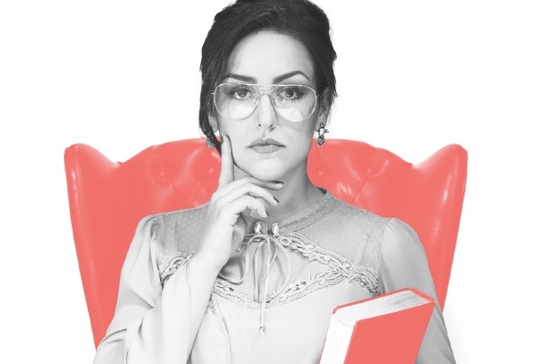 Vlogueira Kéfera Buchmann levou milhares de fãs a Bienal, vendeu 28.143 exemplares e alcançou o primeiro lugar da lista geral | © Divulgação