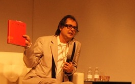 Charles Cosac anuncia o fechamento da Cosac Naify | &copy; site da Cosac Naify