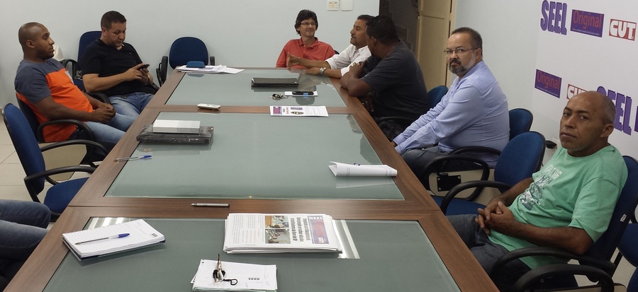 Assembleia Geral do SEEL aprova acordo salarial para 2016 | © Reinaldo Reis
