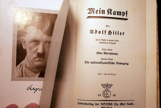 Após 70 anos sem novas publicações, Mein kampf ganhará novas edições ao redor do mundo em 2016| © Divulgação