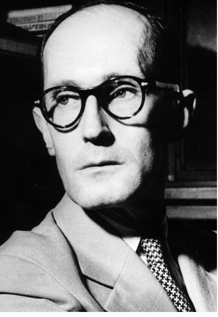 'Claro enigma', de Carlos Drummond de Andrade, é um dos destaques da lista de mais vendidos dessa semana | © Divulgação