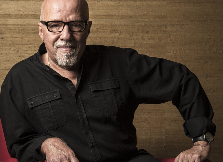 Nova edi&ccedil;&atilde;o de 'O alquimista' traz Paulo Coelho de volta para lista Nielsen PublishNews | &copy; Niels Akermann