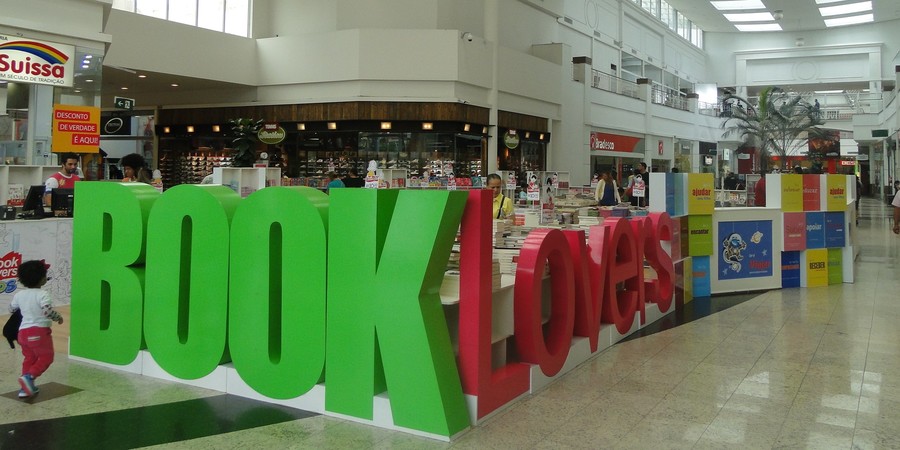 Book Lovers começa hoje no Shopping Taboão, na Grande SP | © Divulgação Entre hoje (3) e o dia 30 de março, o Shopping Taboão (Rodovia Régis Bittencourt, 2643, Taboão da Serra/SP) recebe pela segunda vez a Book Lovers Kids, feira de livros infantis e infanto-juvenis que visa incentivar o 