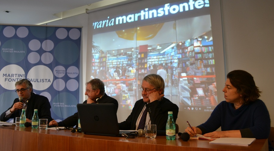 Philippe Touron, Jean-Guy Boin, Bernardo Gurbanov e Mariana Zahar participaram do seminário 'A experiência francesa sobre a gestão de livrarias' | © Luiz Alvaro Salles Aguiar Menezes