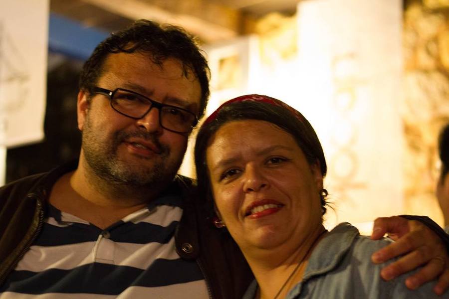 Carlo e Cassia Carrenho durante um dos Happy Hours do Chambril | © Beatriz Alves