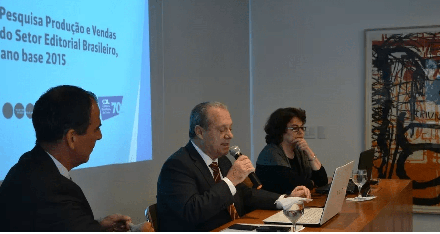 Marcos Pereira da Veiga, Luís Antonio Torelli e Leda Paulani na apresentação dos resultados da Pesquisa Fipe, em junho passado | © Camila del Nero