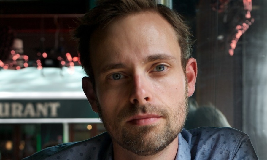 Ransom Riggs, autor da s&eacute;rie &lsquo;O orfanato da Srta. Peregrine&rsquo;, coloca os tr&ecirc;s livros da s&eacute;rie entre os mais vendidos da lista de fic&ccedil;&atilde;o da semana | &copy; Tahereh Mafi / Divulga&ccedil;&atilde;o