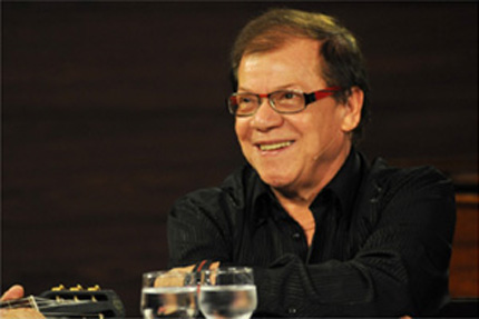 Daniel Lins participa do