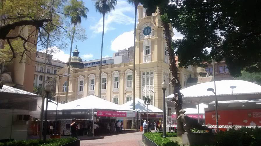 Feira terá mais de 700 sessões de autógrafos e convidados de diversos países | © Luis Vdentura