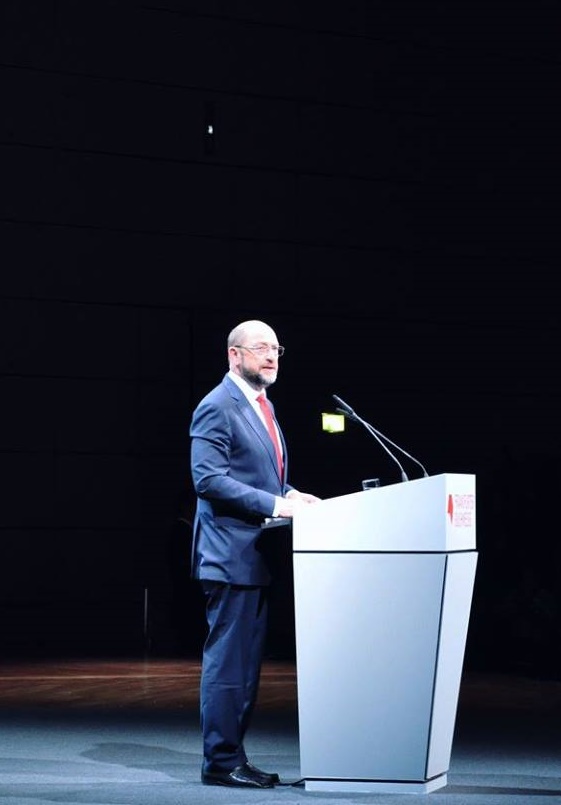 Martin Schulz, presidente do Parlamento Europeu, foi incisivo ao declarar seu apoio à escritora e aos editores presos e fez um apelo claro ao governo turco: “liberte essas pessoas” | © Frankfurt Bookfair