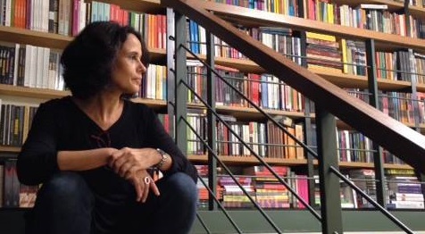 Elisa Ventura aposta na curadoria para vender livros digitais na sua Blooks Livraria | © Divulgação