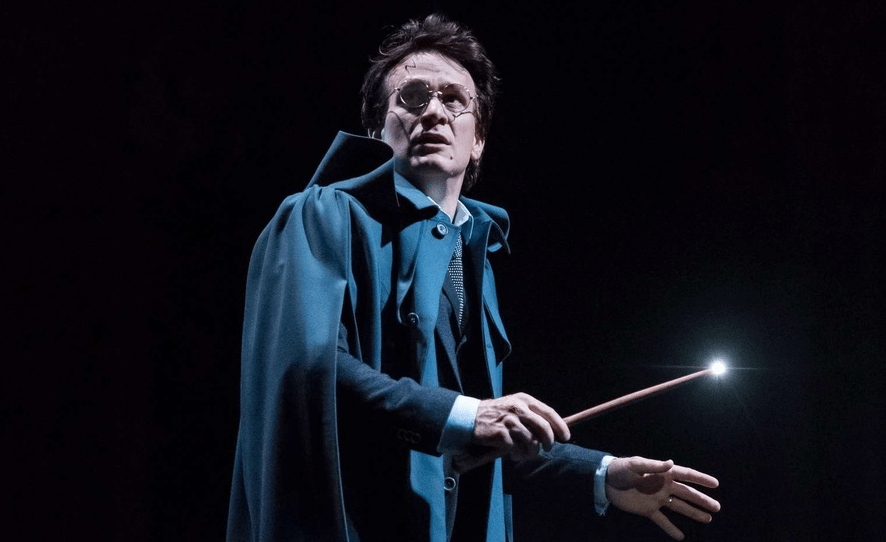 Cena do espetáculo 'Harry Potter and the cursed child', em cartaz em Londres | © Manuel Harlan / Divulgação