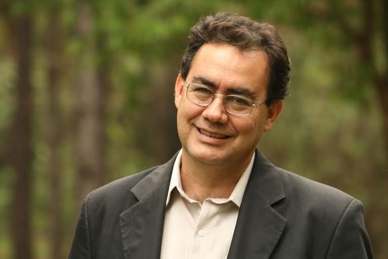Augusto Cury volta ao topo da lista Nielsen PublishNews com