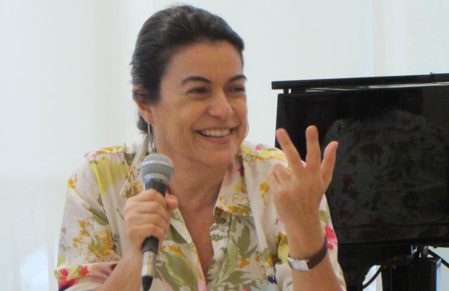 Lilian Fontes ministra Oficina de romance na Estação das Letras | © Divulgação / site da autora