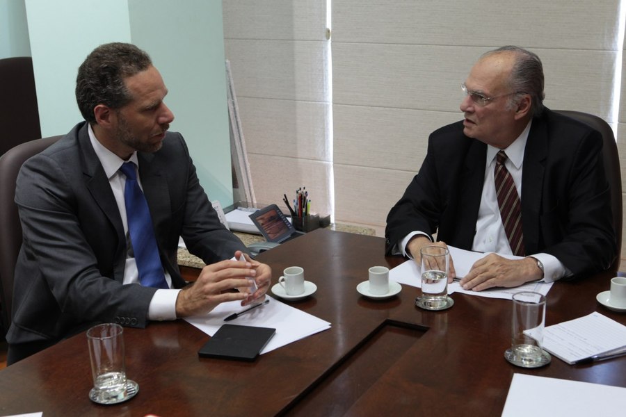 Alex Szapiro e o ministro Roberto Freire debateram possíveis parcerias entre a o MinC e a Amazon | © Edson Leal / Ascom MinC
