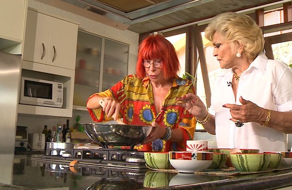 Hebe Camargo e Rita Lee derrubam, juntas,