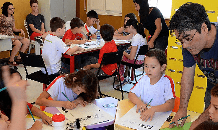 Crianças participam do projeto