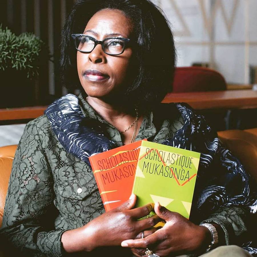 Scholastique Mukasonga estreou na lista com seus dois livros: A mulher de pés descalços e Nossa Senhora do Nilo, ambos publicados pela também estreante Nós | © Juliana Lubini