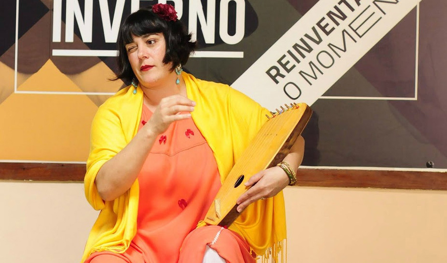A atriz e contadora Maribel | © Divulgação A atriz e contadora Maribel | © Divulgação