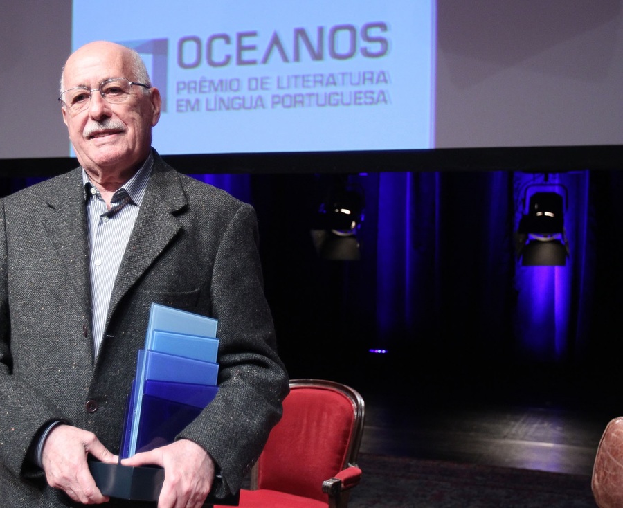 Silviano Santiago na entrega da primeira edição do Prêmio Oceanos | © Sergio Castro Silviano Santiago na entrega da primeira edição do Prêmio Oceanos | © Sergio Castro