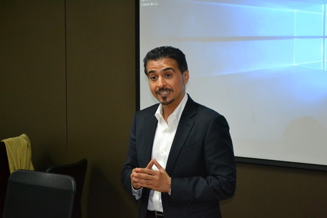 Ahmed Al Ameri apresenta os potenciais do mercado editorial dos Emirados Árabes Unidos durante a sua passagem pelo Brasil | © Divulgação / CBL Ahmed Al Ameri apresenta os potenciais do mercado editorial dos Emirados Árabes Unidos durante a sua passagem pelo Brasil | © Divulgação / CBL