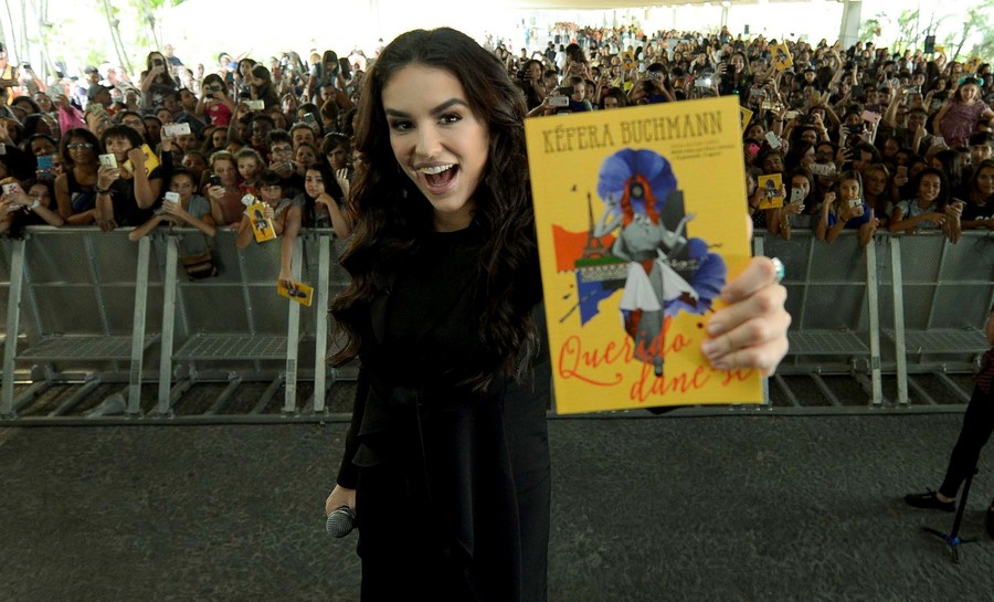 Kéfera volta às listas com o seu primeiro livro de ficção | © Divulgação / Bienal do Rio