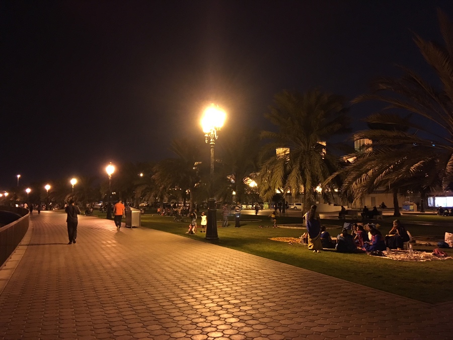 À noite, com 28º, 29ºC fica mais fácil de sair de casa À noite, com 28º, 29ºC fica mais fácil de sair de casa
