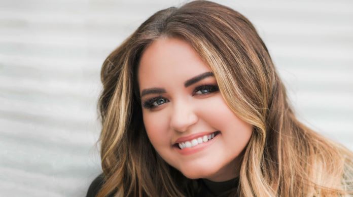 'The brightest stars', nova série de Anna Todd, sairá pela Astral Cultural, em junho de 2018 | © Divulgação