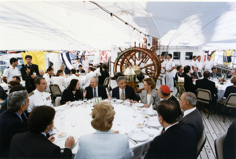 Almoço no Navio NR Sagres em comemoração ao primeiro centenário da ABL | © Reprodução do site