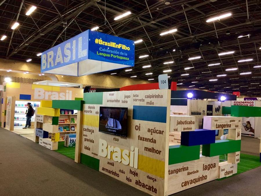 Estande do Brasil na Feira do Livro de Bogotá | © Brazilian Publishers Estande do Brasil na Feira do Livro de Bogotá | © Brazilian Publishers