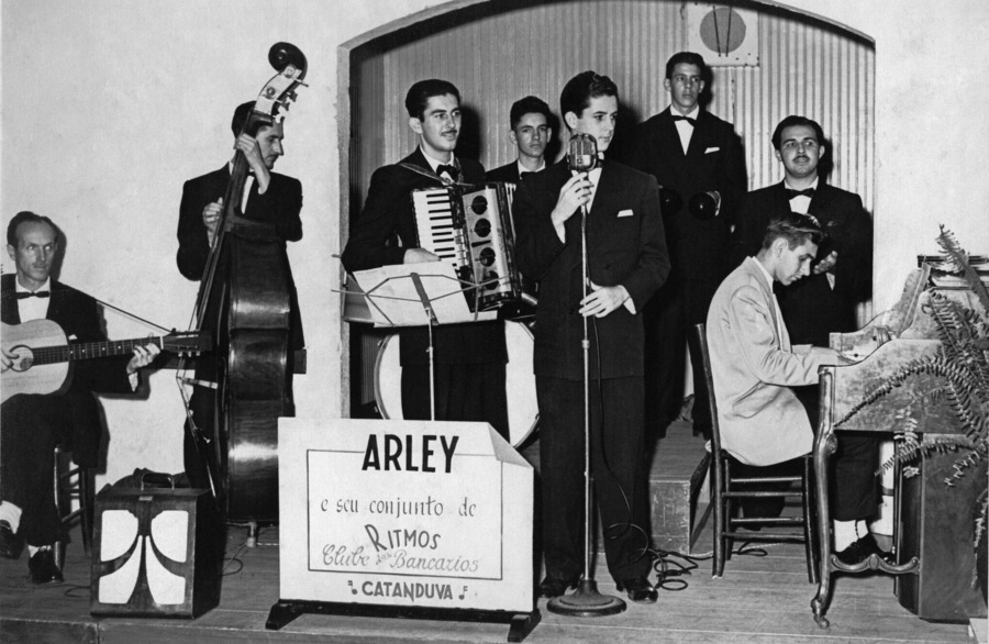 Arley e seu Conjunto de Ritmos em 1956 Arley e seu Conjunto de Ritmos em 1956
