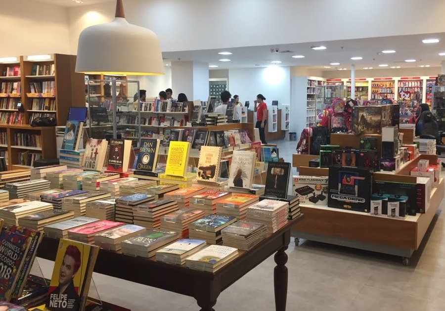 Nova unidade reúne mais de 20 mil itens entre livros, CDs, DVDs e eletrônicos | © Divulgação Nova unidade reúne mais de 20 mil itens entre livros, CDs, DVDs e eletrônicos | © Divulgação