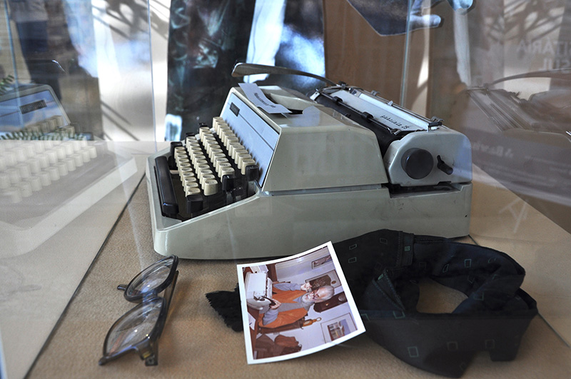 Máquina de escrever usada por Josué Guimarães compõe a mostra em sua homenagem | © Arquivo/UPF
