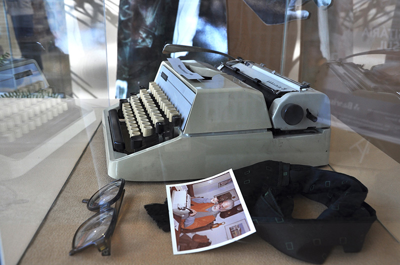 Máquina de escrever usada por Josué Guimarães compõe a mostra em sua homenagem | © Arquivo/UPF Máquina de escrever usada por Josué Guimarães compõe a mostra em sua homenagem | © Arquivo/UPF