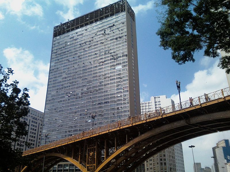 O Edifício Mirante do Vale está no roteiro de visitações que marcará o lançamento do livro 'Arquitetura do centro de São Paulo' | &copy; Felipe Mostarda / Wikicommons