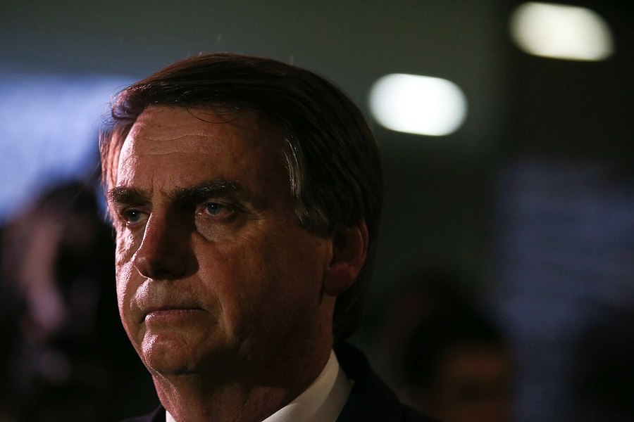 Em semana com queda abrupta nos números gerais de vendas, a Lista abriu espaço até para biografia de Jair Bolsonaro | © Fábio Rodrigues Pozzebom/Agência Brasil