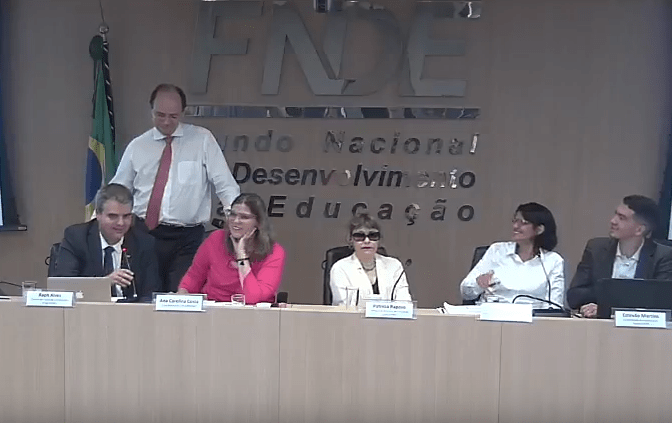 Autoridades do MEC se reuniram nesta quinta-feira para debater o PNLD 2020