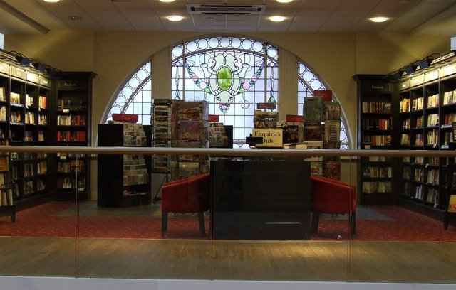 Interior da Waterstones da Sauchiehall Street | © Thomas Nugent / WikiCommons Interior da Waterstones da Sauchiehall Street | © Thomas Nugent / WikiCommons