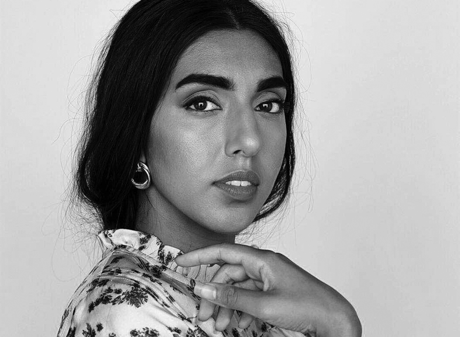 Segundo livro de Rupi Kaur é um dos estreantes dessa semana | © Baljit Singh