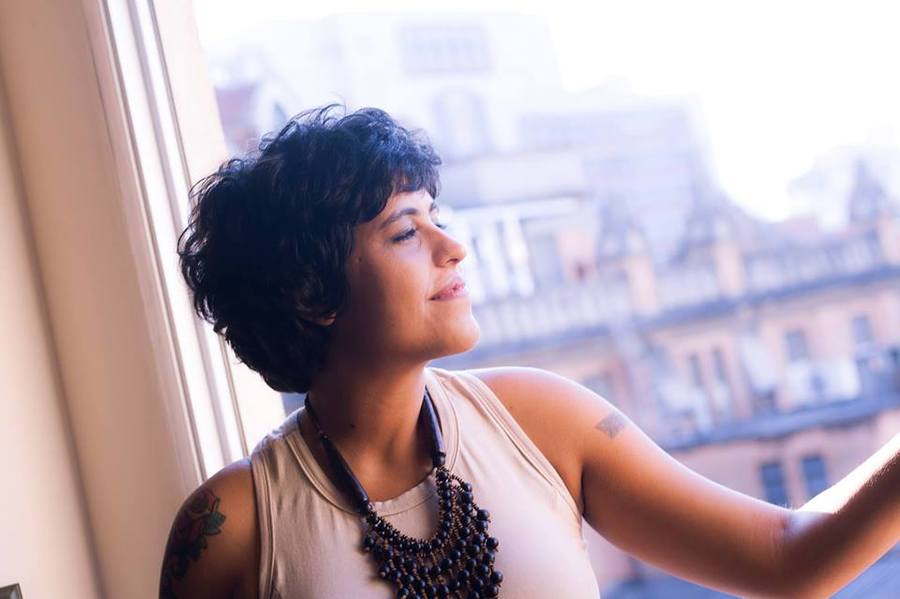Paloma Franca Amorim é paraense, esteve na Flip, teve livro resenhado pelos principais veículos do Brasil, mas não está na programação da principal feira paraense do livro. Haroldo Ceravolo pergunta por quê? | © Vanessa Garcia / Redes sociais da autora Paloma Franca Amorim é paraense, esteve na Flip, teve livro resenhado pelos principais veículos do Brasil, mas não está na programação da principal feira paraense do livro. Haroldo Ceravolo pergunta por quê? | © Vanessa Garcia / Redes sociais da autora