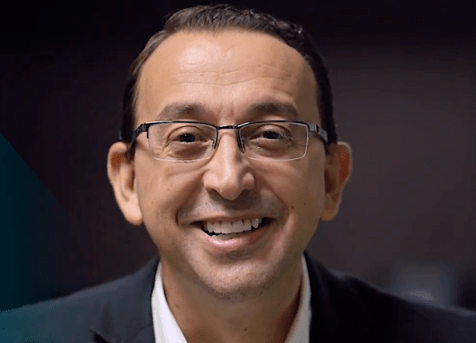 José Roberto Marques é o cara da semana: vendeu mais de 12 mil exemplares do seu livro 'Desperte seu poder' e chegou ao topo da lista dos mais vendidos | © Divulgação José Roberto Marques é o cara da semana: vendeu mais de 12 mil exemplares do seu livro 'Desperte seu poder' e chegou ao topo da lista dos mais vendidos | © Divulgação