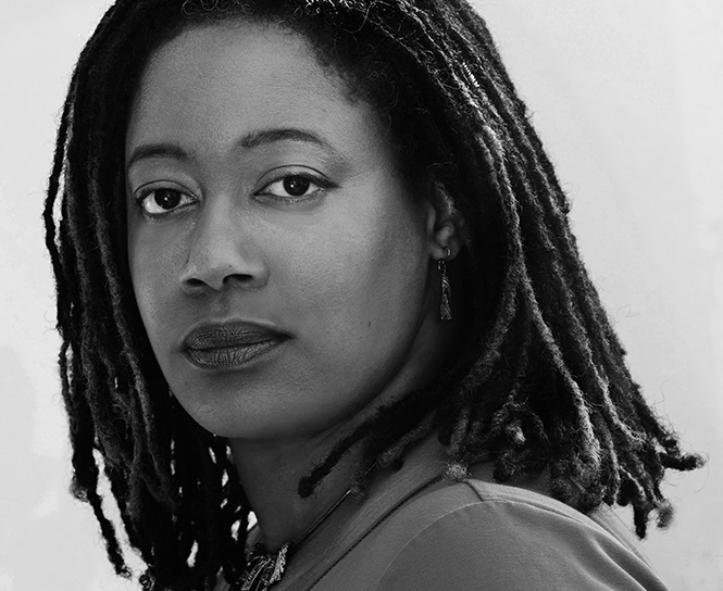 N.K. Jemisin terá mais um dos seus livros publicados no Brasil pela Morro Brancol | © Laura Hanifin