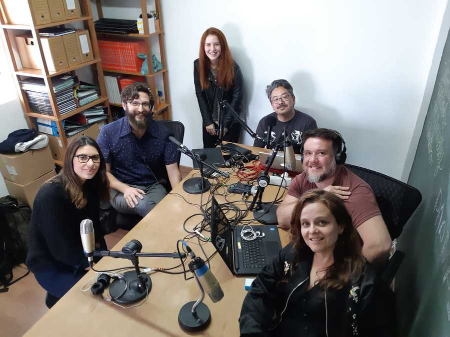 Daniel Lameira participou presencialmente da gravação do Podcast. Gustavo Lembert estava escondido dentro do computador | © Zé Barrichello