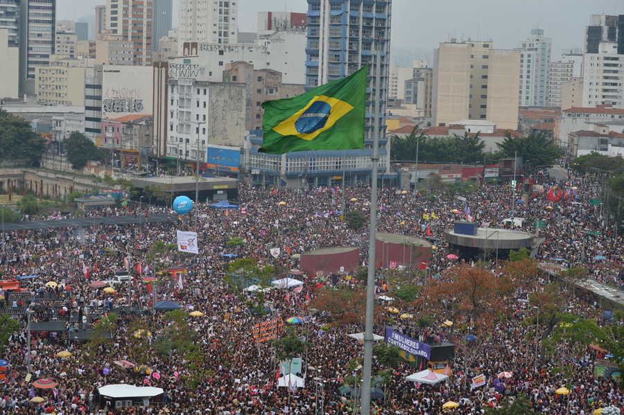 Manifestação 'Mulheres contra Bolsonaro' que aconteceu no último sábado, em SP | © Rovena Rosa Manifestação 'Mulheres contra Bolsonaro' que aconteceu no último sábado, em SP | © Rovena Rosa