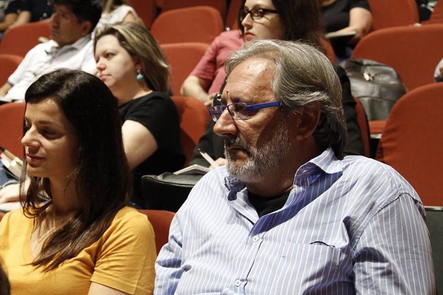Editores gaúchos na primeira edição do Pub-Livro da Feira do Livro de Porto Alegre | Leonardo Neto Editores gaúchos na primeira edição do Pub-Livro da Feira do Livro de Porto Alegre | Leonardo Neto