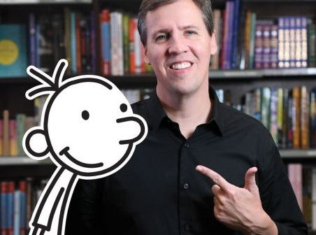 Jeff Kinney é autor da série 'Diário de um banana' e presença certa na lista dos mais vendidos | © Filip Wollak / Divulgação Jeff Kinney é autor da série 'Diário de um banana' e presença certa na lista dos mais vendidos | © Filip Wollak / Divulgação