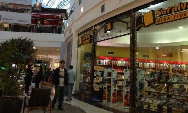 Loja da Saraiva no Shopping Crystal vive seus últimos dias | © Reprodução Loja da Saraiva no Shopping Crystal vive seus últimos dias | © Reprodução