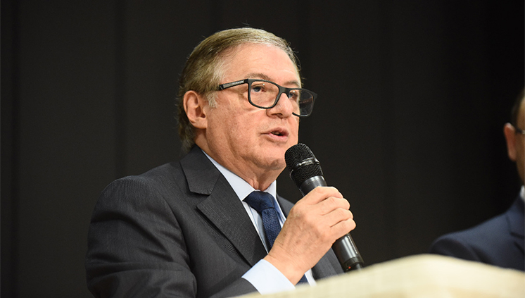 Ministro Ricardo Vélez Rodrígues coloca culpa no seu predecessor no caso da retificação do edital do PNLD 2020 | © Portal do MEC Ministro Ricardo Vélez Rodrígues coloca culpa no seu predecessor no caso da retificação do edital do PNLD 2020 | © Portal do MEC