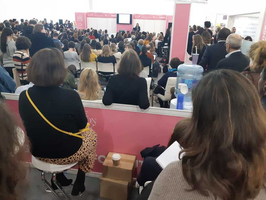 Author HQ, a arena dedicada aos autores, se manteve sempre lotada desse jeito! Author HQ, a arena dedicada aos autores, se manteve sempre lotada desse jeito!